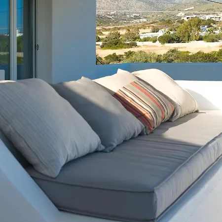 Dahlia And 3* Aliki (Paros)