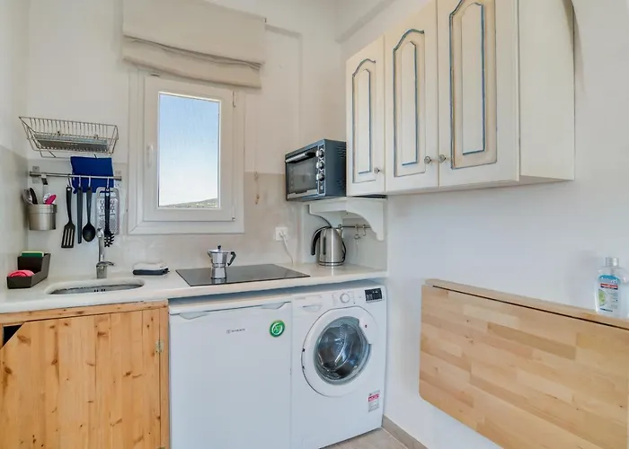 Dahlia And Couette-café