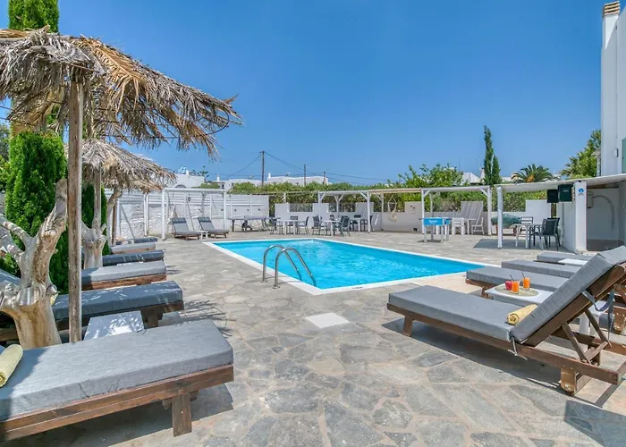 Dahlia And Couette-café Alikí