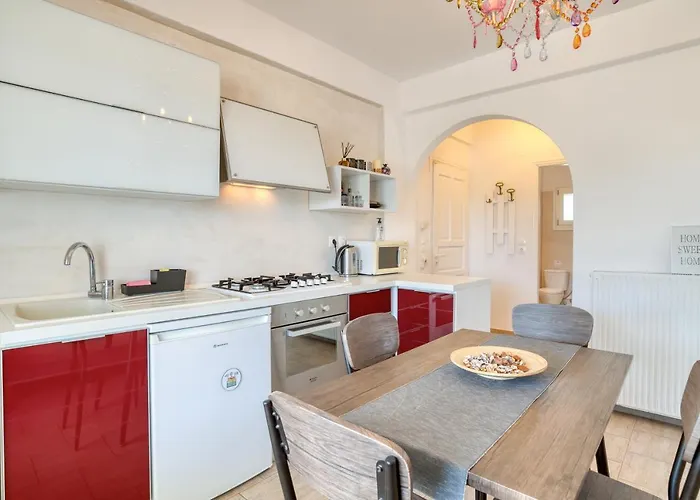 فندق مبيت وإفطار Dahlia And 4*