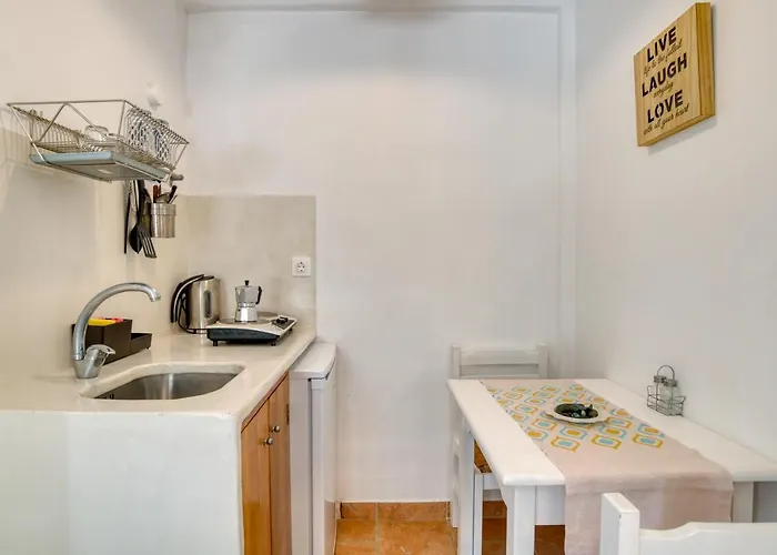 فندق مبيت وإفطار Dahlia And Alikí