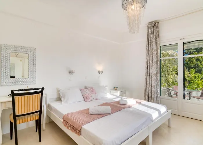 فندق مبيت وإفطار Dahlia And 4*